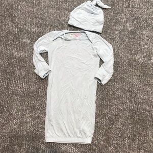 EUC Light Blue Baby Gown and Hat Set 0-3 months